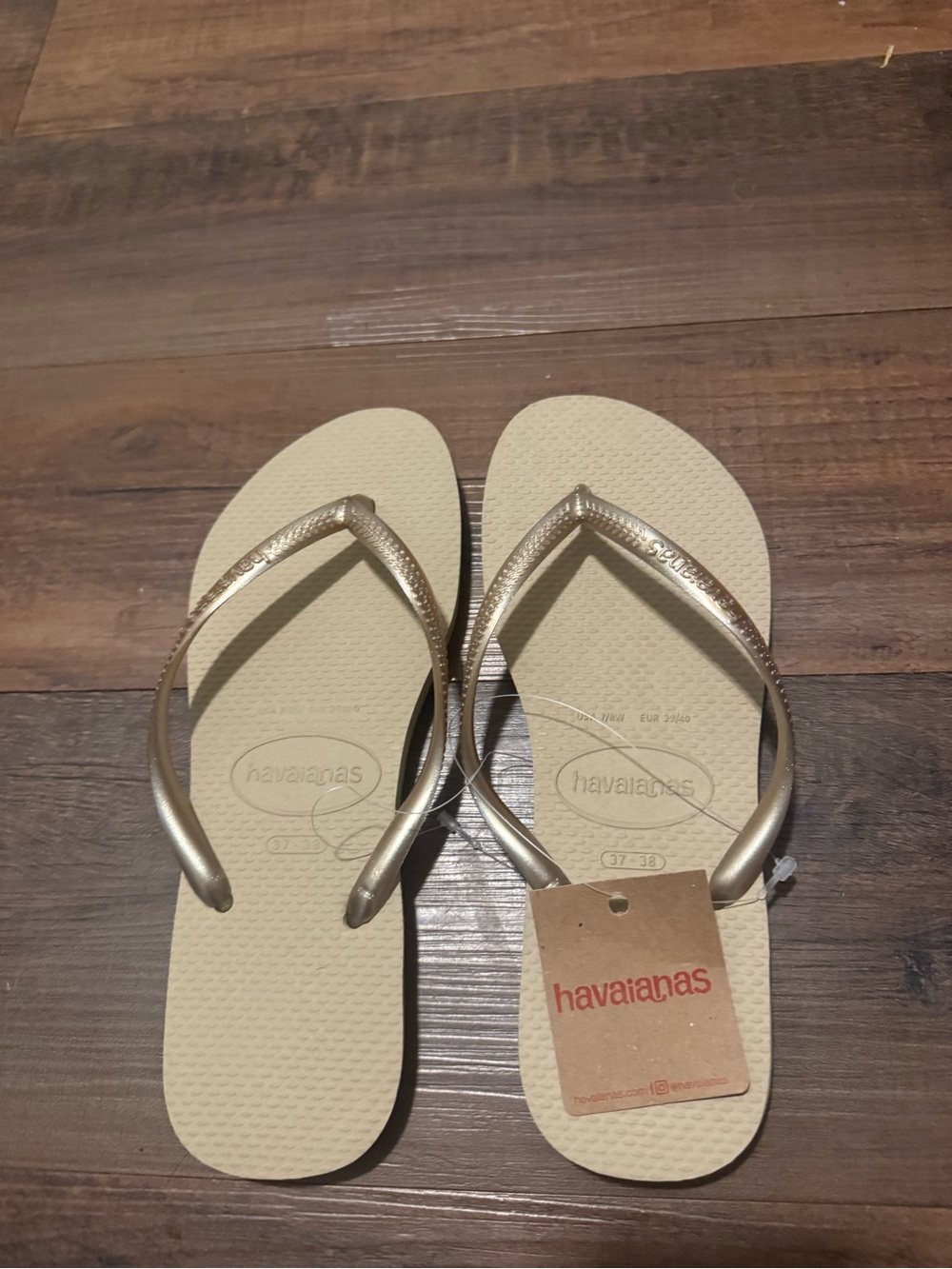 Havaianas Beige Footbed with Metallic Rose Gold Straps Flip Flops